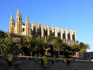 mallorca-marathon-kirchengebäude